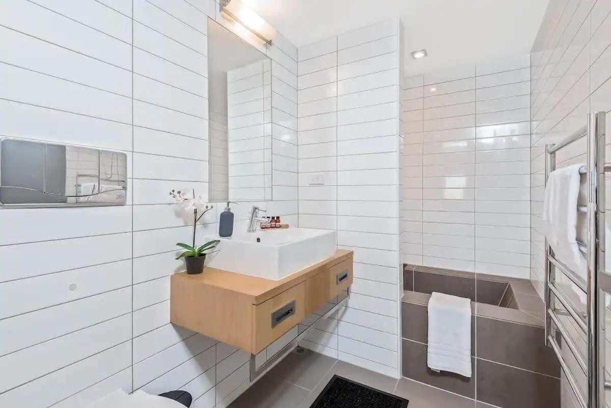 Luxury Lake View - 1 Bedroom Queenstown Buitenkant foto